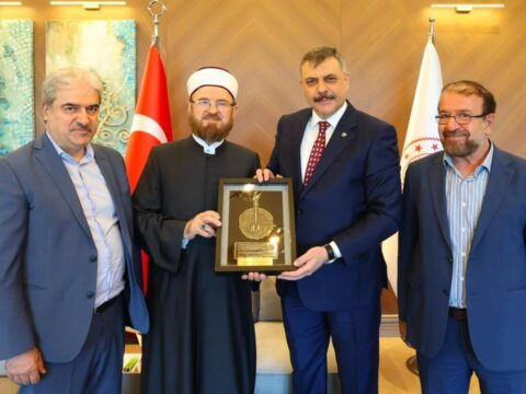 Bakan ciftci dunya musluman alimler birligi baskani karadagi ile gorustu 48wDUHVm